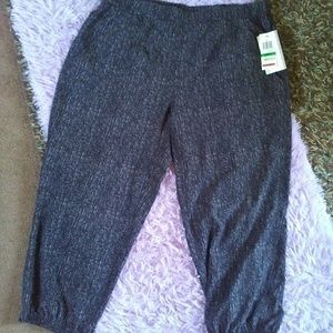 New Womens Jogger Capri Relaxed fit Style&Co pants